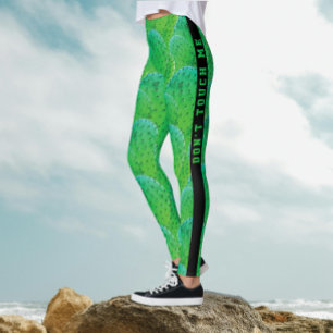 Trendy Modern Green Desert Cactus Pattern Leggings