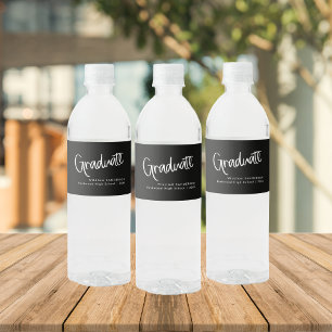 Trendy Modern Script Zwart-wit Afstuderen Waterfles Etiket