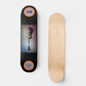 Trendy Monogrammed Skateboard met Guitar (Voorkant)