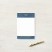 Trendy Navy Blue & Gold Foil Monogram Wreate Post-it® Notes (Op bureau)