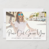 Trendy Peace Out Photo Script Afstuderen Aankondiging (Voorkant)