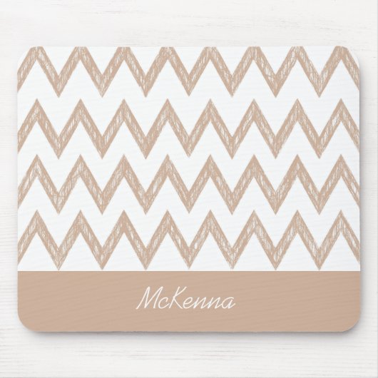 Trendy Pencil Tan Chevron Zigzags met naam Muismat (Voorkant)