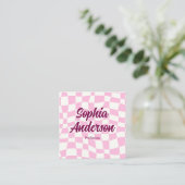 Trendy Pink Checkerboard with QR Code Vierkante Visitekaartje (Staand voorkant)