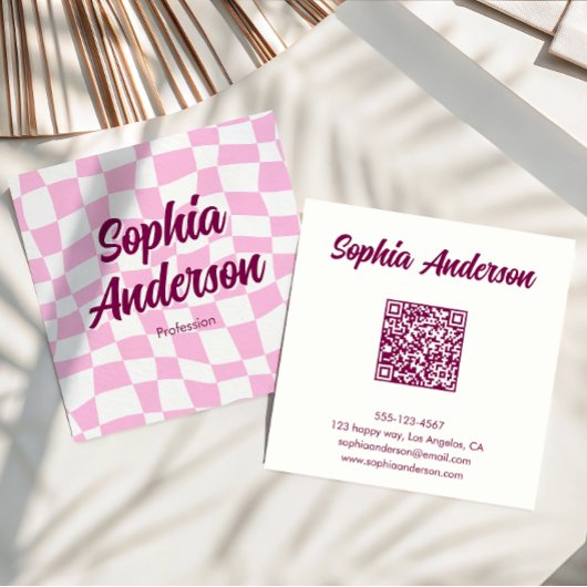 Trendy Pink Checkerboard with QR Code Vierkante Visitekaartje