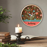 Trendy Plutôt Floral Personnalisé Horloge Unique<br><div class="desc">Inspirationnelles, florales, colorées, tendance et élégantes, ces horloges d'art motivationnel sont des pièces décoratives personnalisées qui apportent créativité et positivité à tout espace. Une citation amusante et unique pour ajouter de la positivité à votre chambre! Ces horloges uniques sont plus qu'une simple façon de dire l'heure : elles servent de...</div>