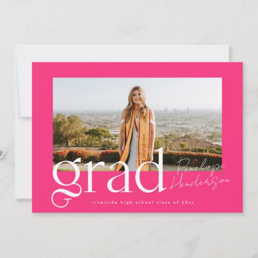 Trendy Roze Grad 2025 Script Foto Afstuderen Aankondiging (Voorkant)