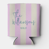 Trendy Roze Witte Strepen Custom Script Wedding Blikjeskoeler (Voorkant)