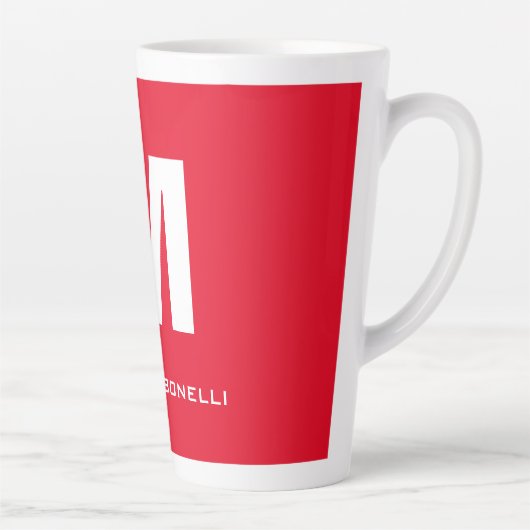 Trendy stijlvol rood wit monogram jouw naam latte mok (Rechts)