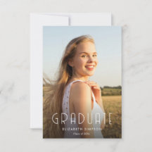 Trendy tekst Modern afstuderen Aankondiging