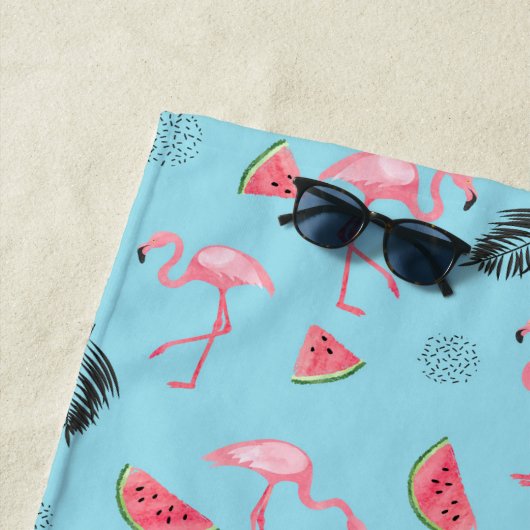 Trendy Tropical Flamingo & Watermelon Pattern Strandlaken (In situ)