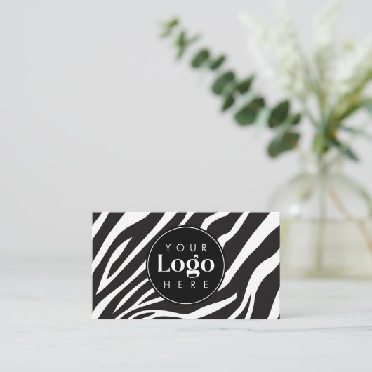 Trendy Zebra Print Aangepaste Bedrijf Logo QR Code Visitekaartje (Staand voorkant)