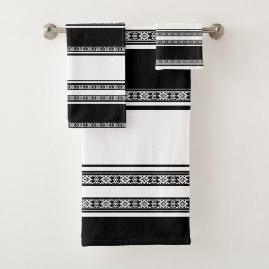 Tresse en dentelle noire et blanche et rayures hor (En situation)