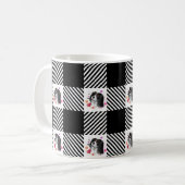 Tri-Color Cavalier Zwart & Wit Buffalo Plaid Koffiemok (Voorkant links)