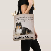 Tri-Color Sheltie Mam Tas (Dichtbij)