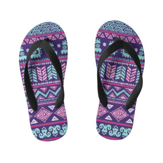 Tribal Etnische: Kleurrijk Naadloos Patroon. Kinder Teenslippers