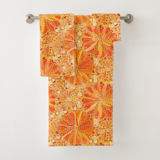 Tribal Mandala Print, Orange and Mustard Gold (En situation)