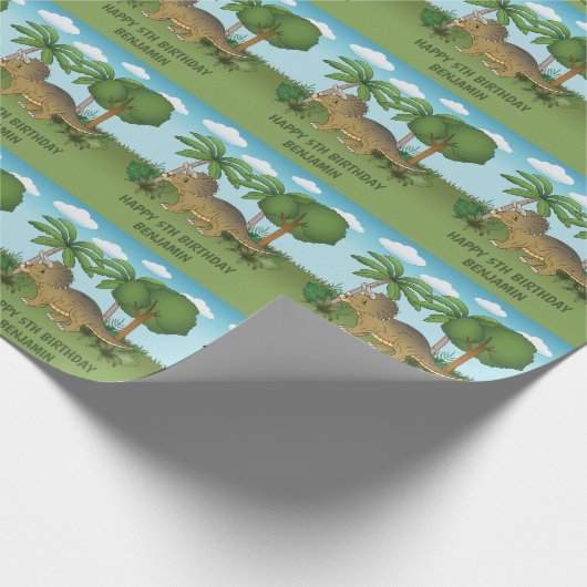 Triceratops Dinosaur Tropisch Kind Happy Birthday Cadeaupapier (Hoek)