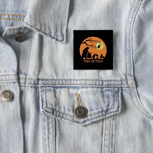 Trick or Trash Vierkante Button 5,1 Cm (In situ)