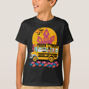 Trick or treat Schoolbus met Spooky Friends T-shirt