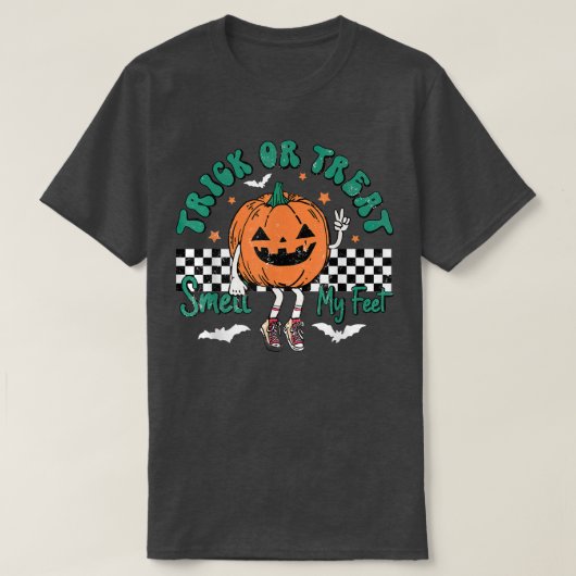 Trick or treat smokkelt mijn pompoen met een taart t-shirt (Design voorkant)