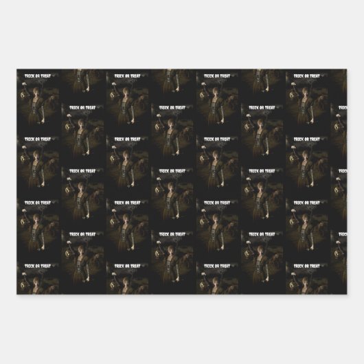 Trick or Treat. Thin female carrying lamp Inpakpapier Vel (Voorkant 2)