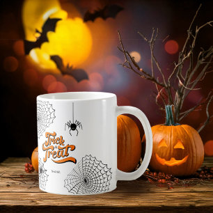 Trick or treat Typografie met Spiders ID680 Koffiemok