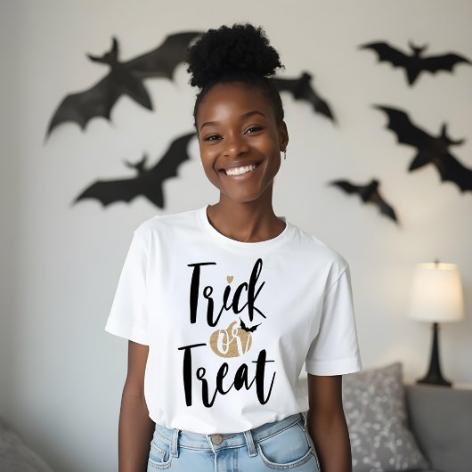 Trick or treat typografisch penseelscript Pompoen Tri-Blend Shirt