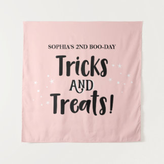 Tricks and Treats BOO-DAY Halloween Birthday sign Wandkleed