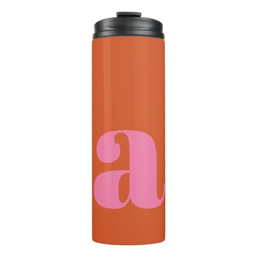 Trillende Mod Monogram Eerste Letter Roze Oranje Thermosbeker (Voorkant)