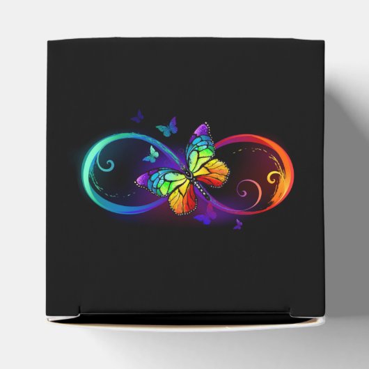 Trillende oneindigheid met regenboogvlinder op zwa bedankdoosjes (Bovenkant)