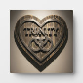 TRINITY Heart — Rustic Wooden Symbol Plaque (Devant)