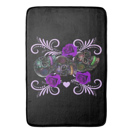 Triple Black Day of the Dead Skulls Paarse Rozen Badmat (Voorkant Verticaal)