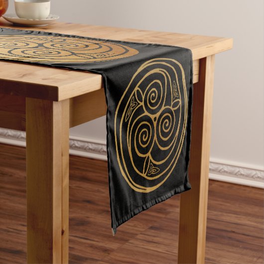 Triple Celtic Knot Swirl Mandala Table Runner Korte Tafelloper (Voorbeeld)