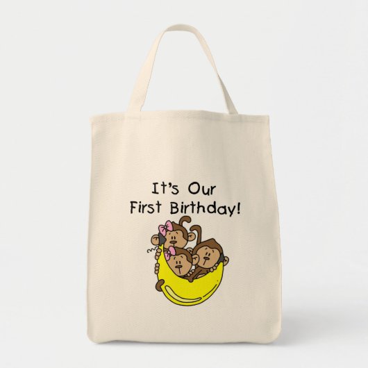 Triplets 1st - Twee meisjes Een Jongen Tshirts en  Tote Bag (Voorkant)