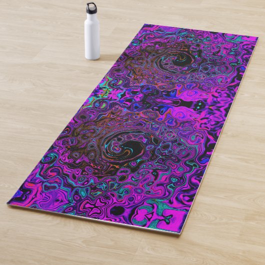 Trippy Black en Magenta Retro Liquid Swirl Yogamat (In situ)