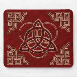 Triquetra Red Silk Muismat
