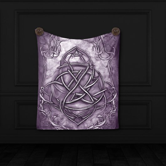 Triquetra Trinity Knot Lavender Paars Faux Metal Fleece Deken