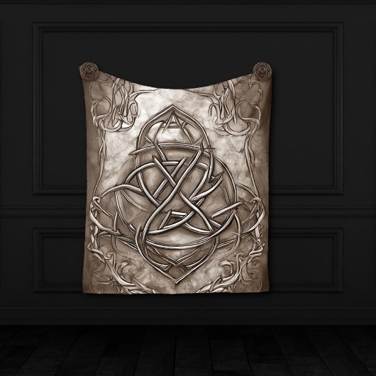Triquetra Trinity Knot Sepia Faux Metallic Tin Fleece Deken