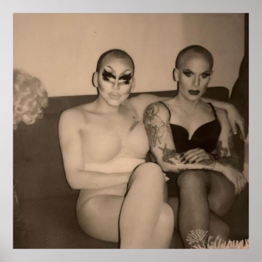 Trixie & Katya - Achter de Scenes Poster (Voorkant)