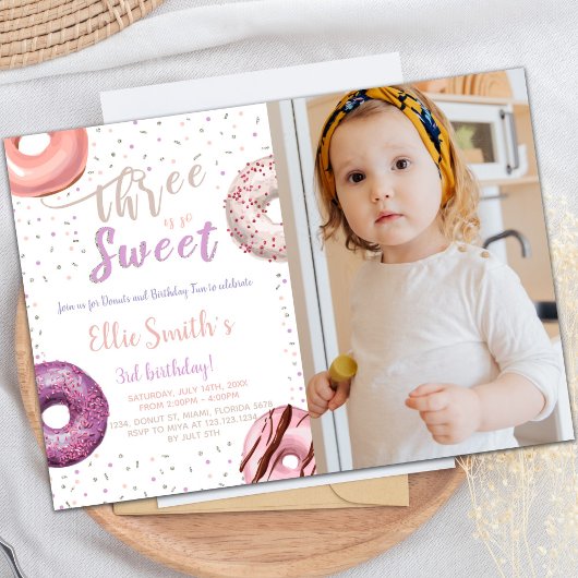 Trois Donut doux Invitations d'anniversaire avec p