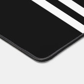 Trois rayures blanches sur noir (Coin)