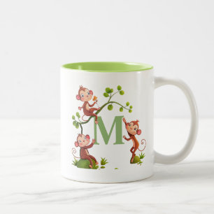 Trois singes mignons et mug à monogramme vert