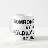 Trombone Deadly Ninja bij nacht Koffiemok (Voorkant links)