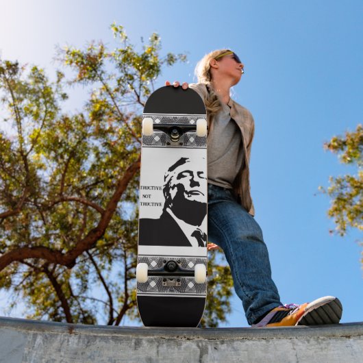 Trompet/Destructief Niet Constructief Skateboard (Buiten 1)