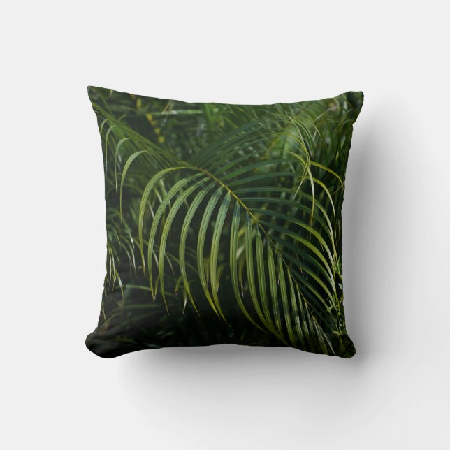 Tropical and botanical Dark Green Leaf  Kussen (Voorkant)