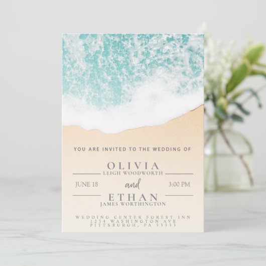 Tropical Beach Waves Wedding Invitation Sjabloon Kaart (Staand voorkant)