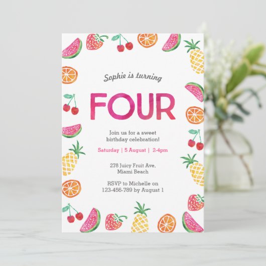 Tropical fruité rose 4e anniversaire Invitation (Debout devant)