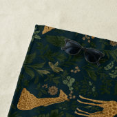 Tropical Giraffe Hangout Strandlaken (In situ)