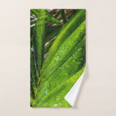 Tropical Greens avec gouttes de pluie (Serviette à main)