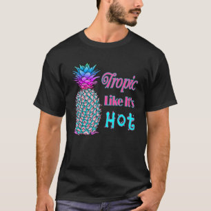 Tropisch als het is heet kleurrijk tropisch strand t-shirt